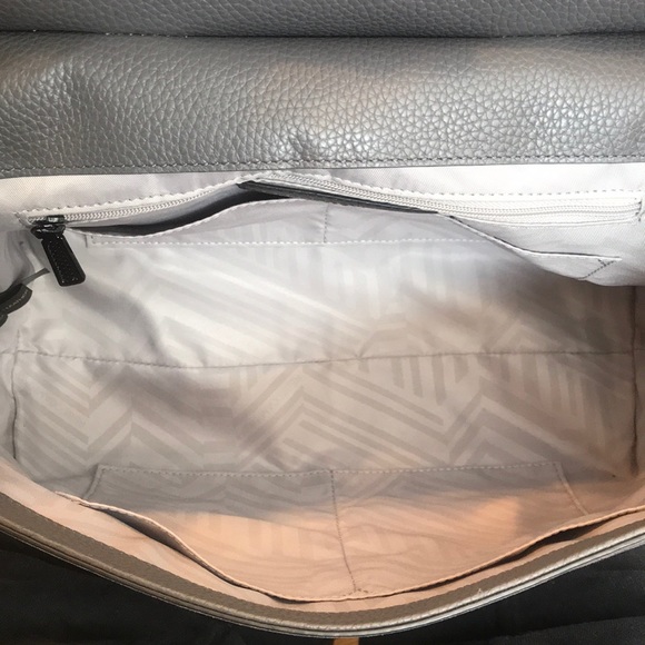 Handbag - Picture 7 of 8